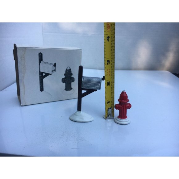 Dept 56 Fire Hydrant & Mailbox Original Snow Village Accessory From 1988 - Picture 7 of 7